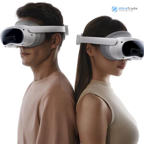 Гарнитура виртуальной реальности VR-очки и контроллеры Pico 4 Ultra ...