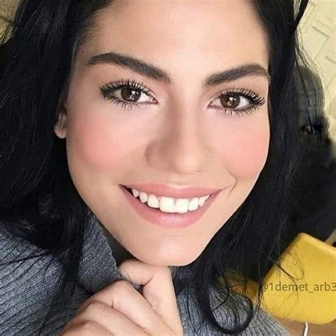 Pin by Jmjm on دموت | Erkenci kuş, Celebrities, Actresses