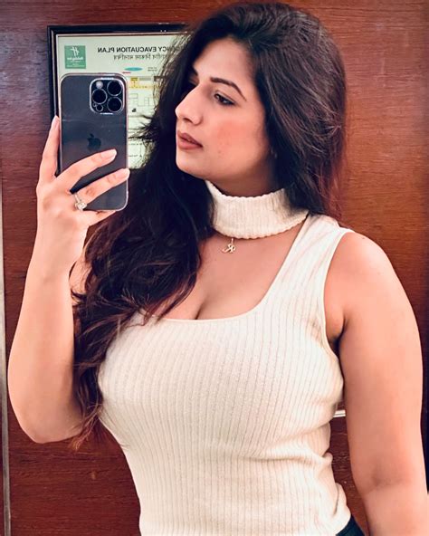 Rasha Kirmani (@rasha_kirmani) • Instagram photos and videos