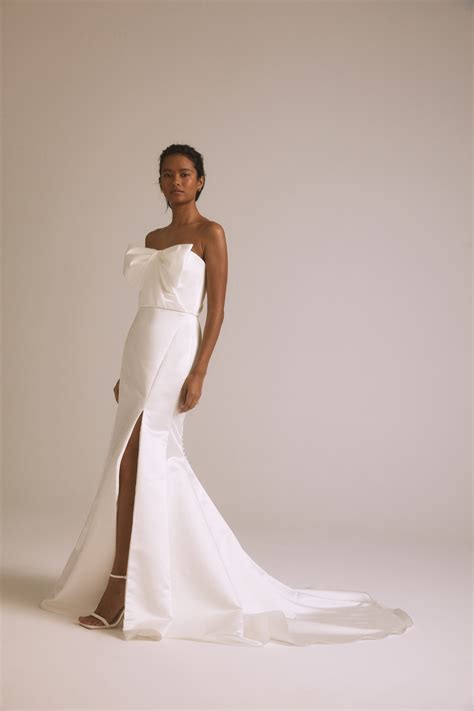 Wedding Gowns by Enzoani | Dimitra's Bridal - Chicago, IL