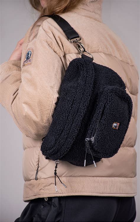 Сумка PARAJUMPERS POWER BUM BAG FW 24/25 pencil, купить в Интернет ...