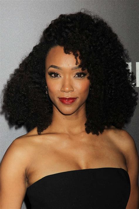 Sonequa Martin Green at The Walking Dead Ultimate Fan Premiere Event ...