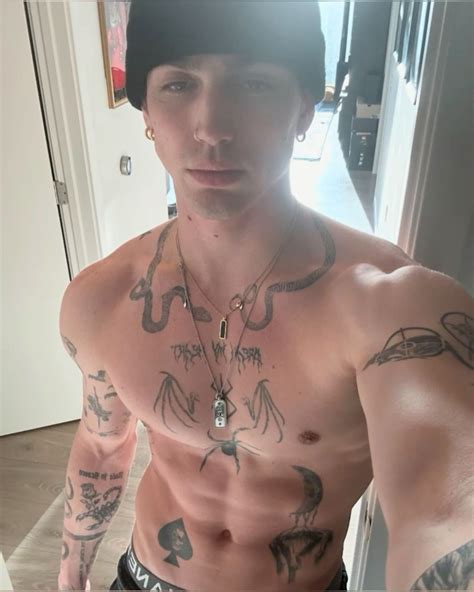 ★vinnie hacker in 2025 | Hacker, Subtle tattoos, Chris