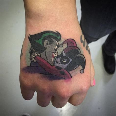 Tatuagem Coringa E Arlequina - Rafaela Gomes Barbosa: Tatuagem ARLEQUINA: +70 Ideias e Tattoos ...