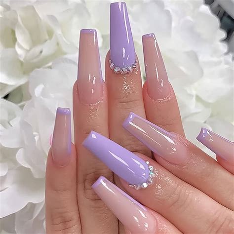 Arriba 39+ imagen uñas acrilicas lilas pastel - Abzlocal.mx
