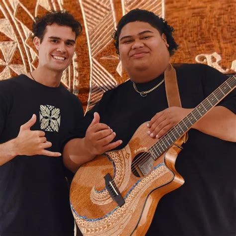 Maori Artist Customises Guitar For American Idol Winner Iam Tongi with ...