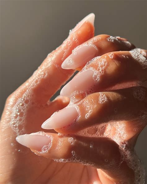 Unlock the Secrets of Minimal Nails with Melanie...