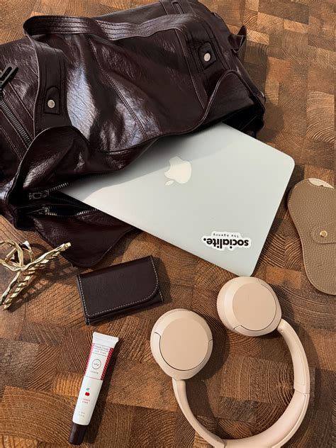 how to become a socialite