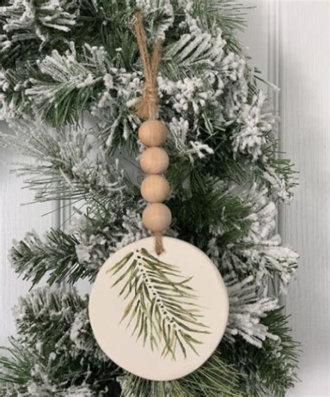 25 Rustic Christmas Ornaments You’ll Love - Shelterness