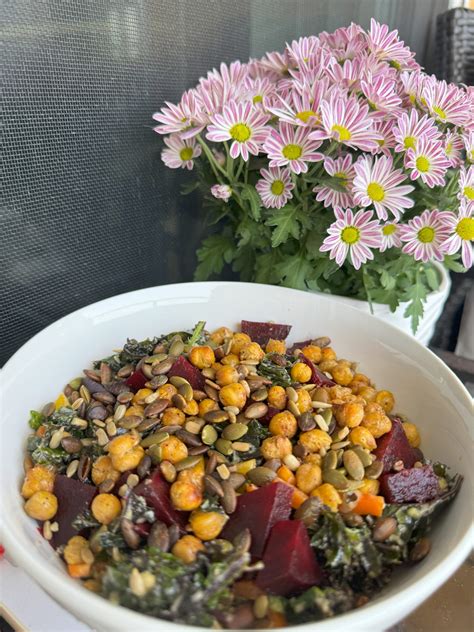 High Protein Kale, Beet, and Roasted Chickpea Salad: A Sexy, Satisfying