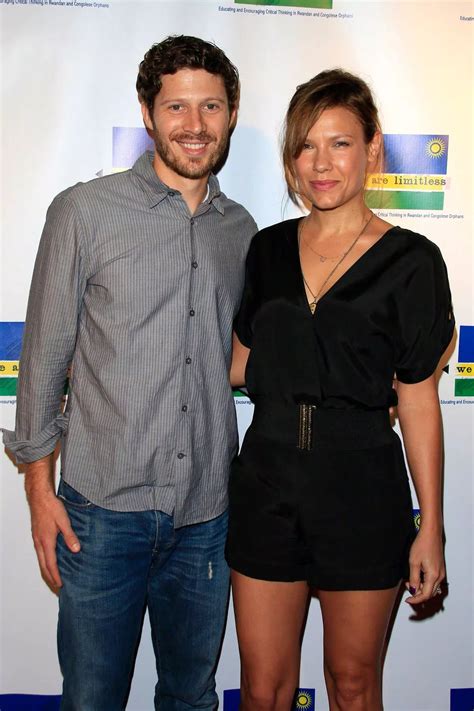 Lost actress Kiele Sanchez and Friday Night Lights actor Zach Gilford