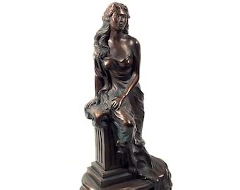 Sexy statue | Etsy