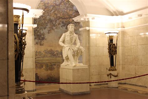 Gambar : bangunan, patung, museum, jalan masuk, stasiun, metropolitan ...