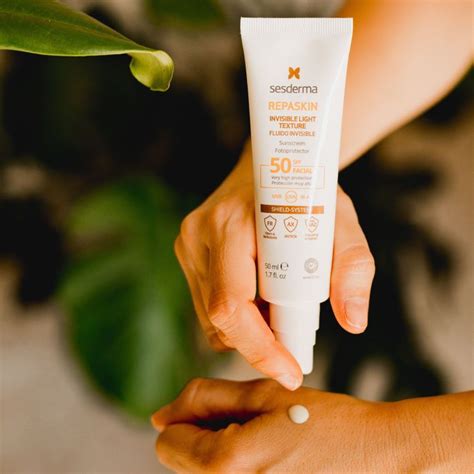Sesderma REPASKIN INVISIBLE LIGHT TEXTURE SPF 50 Средство ...