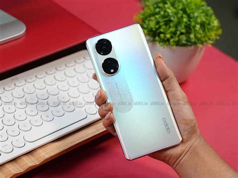 OPPO Reno 8T Review : Undeniably stylish but is faced with serious ...