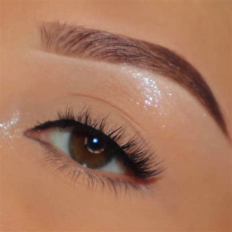 VLUME LASHES
