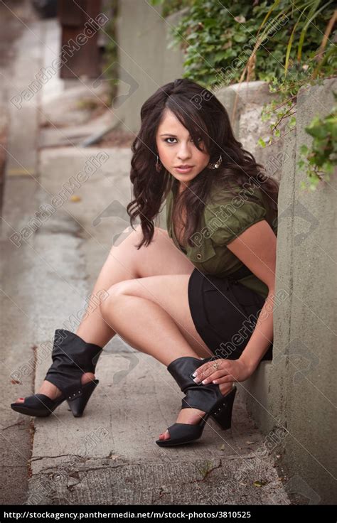 Beautiful Latina Woman - Stockfoto - #3810525 | Bildagentur PantherMedia