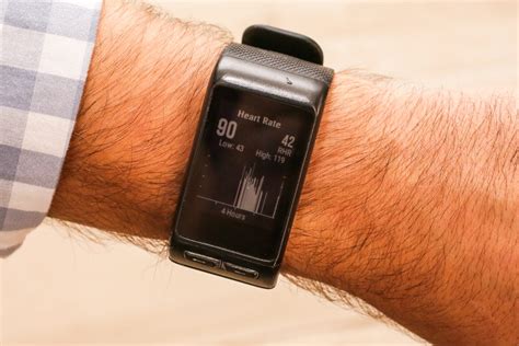 Hands-on with the Garmin Vivoactive HR (pictures) - CNET