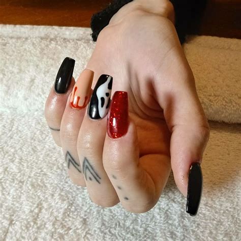 Scream Nails | Nails, Nail shop, Horror nails