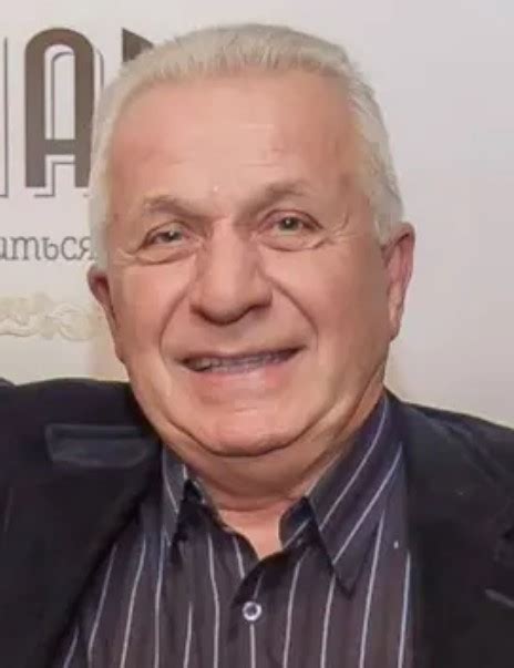 Евгений Паперный. Биография