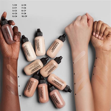 Studio Radiance Face and Body Radiant Sheer Fondöten | MAC Cosmetics