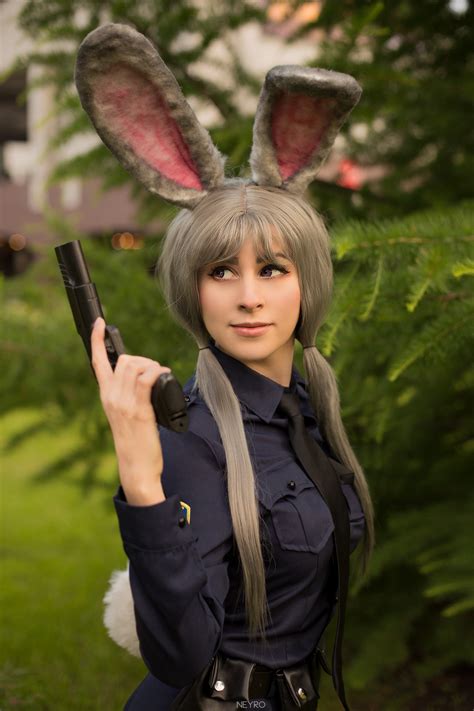 Judy Hopps from Zootopia Cosplay by Yunakairi : r/cosplaygirls