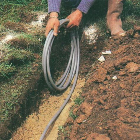 Comment enterrer une gaine électrique à l'extérieur