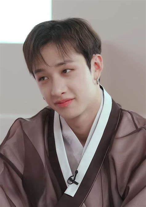 Это мы все когда делаем уроки😂🤪 | Stray Kids 💫 Amino