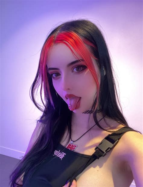 Ashlia (@xprettyliax) / Twitter