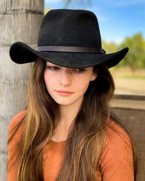 mackenzie foy  celebmafia