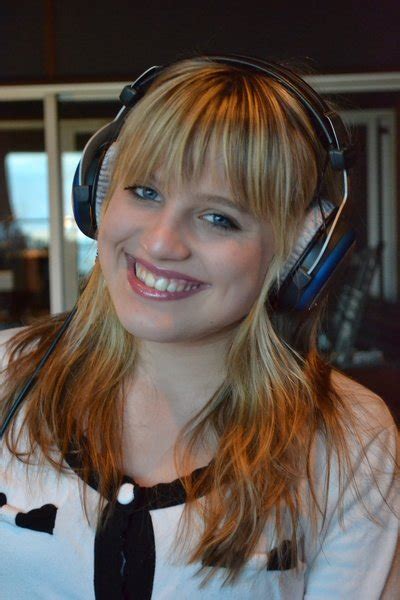 Julia Star | ReverbNation