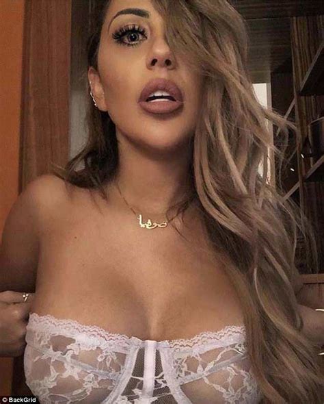 Geordie Shore's Sophie Kasaei shares saucy bra selfie | Daily Mail Online