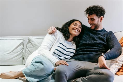 Spooning Cuddle Position Photos, Download The BEST Free Spooning Cuddle