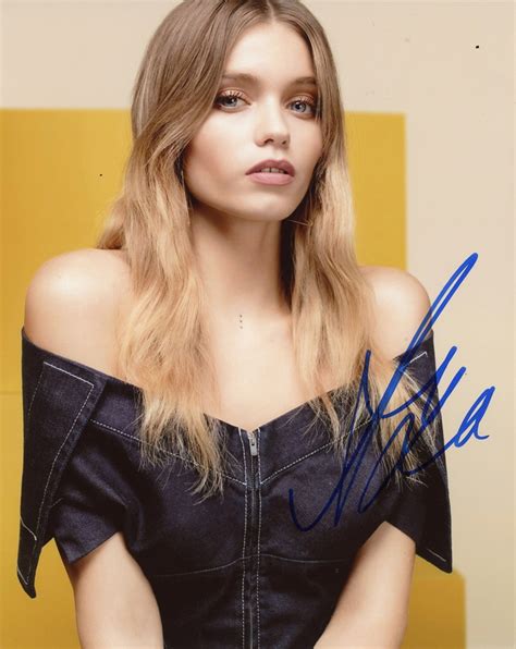 ABBEY LEE KERSHAW - Gorgeous AUTOGRAPH Signed 8x10 Photo