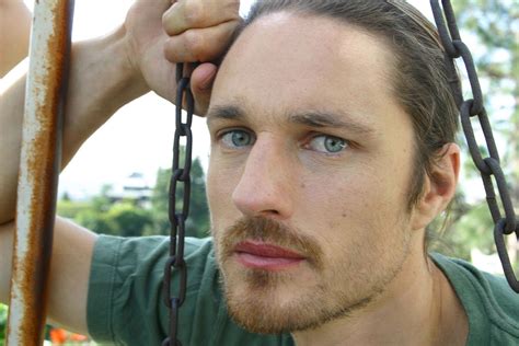 Martin Henderson photo gallery - high quality pics of Martin Henderson ...