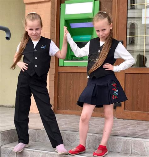 Учням на Кам`янеччині видадуть шкільну форму (ФОТО) - XМ-ІНСАЙД