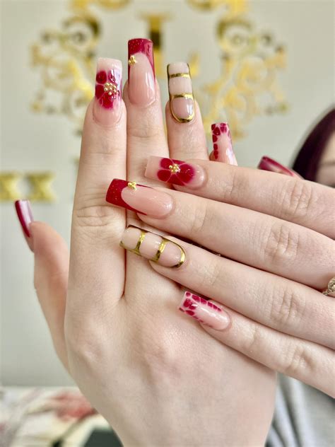 Luxx Nail Lounge | Indianapolis IN