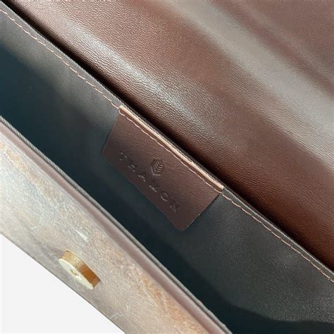 Margot Vegan Chain Bag - Spice Brown Leaf Leather | THAMON – Thamon