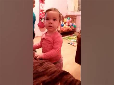 Доця танцует - YouTube