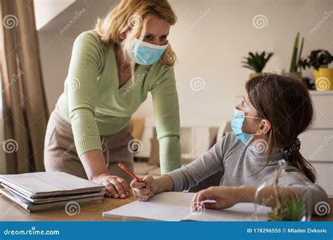 Hey mom, can you help stock image. Image of child, illness - 178296555