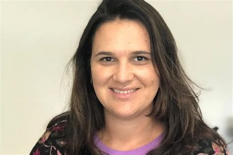 estacio  faculdade martha falcao wyden promovem  mes da carreira