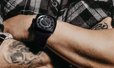 Stefano Ricci presents its first range of watches