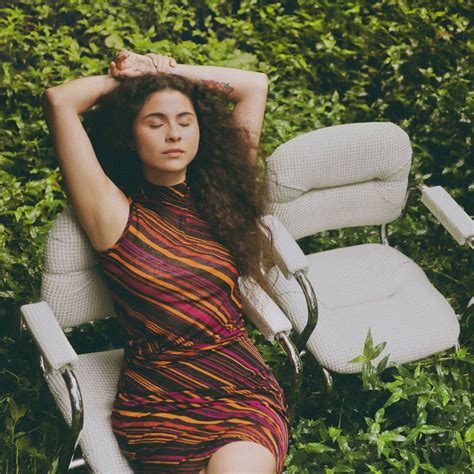 Silvana Estrada Announces New Album Vendrán Suaves Lluvias, Shares New