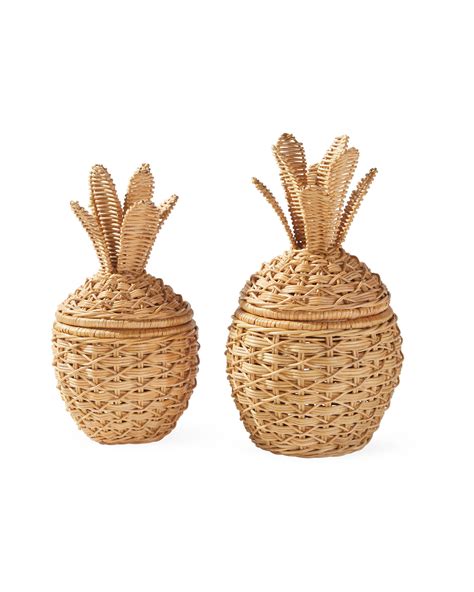 Chinoiserie Chic: Pineapples