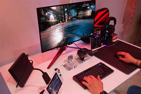 Asus ROG Ally hands-on: More powerful than Steam Deck | PCWorld