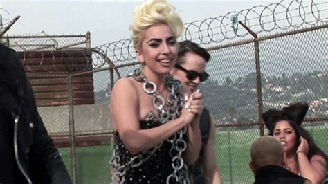 Image - Telephone - Behind the scenes 011.jpg | Gagapedia | FANDOM ...