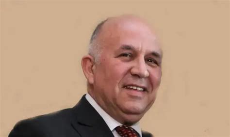 Румен Радев награждава с високо отличие Стоян Денчев ᐉ Новини - Tribune.bg