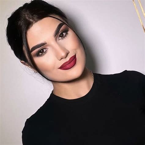 ВИЗАЖИСТ ЭНЕМ| КРАСНОДАР | ОБУЧЕНИЕ (@svetik_makeup) • Threads, Say more