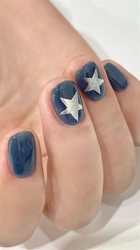 Star nails | Idées vernis à ongles, Vernis à ongles, Ongles stylés
