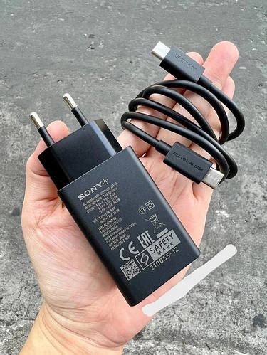 Зарядное устройство Sony XQZ-UC1 30w с кабелем USB-C - USB-C (ID ...